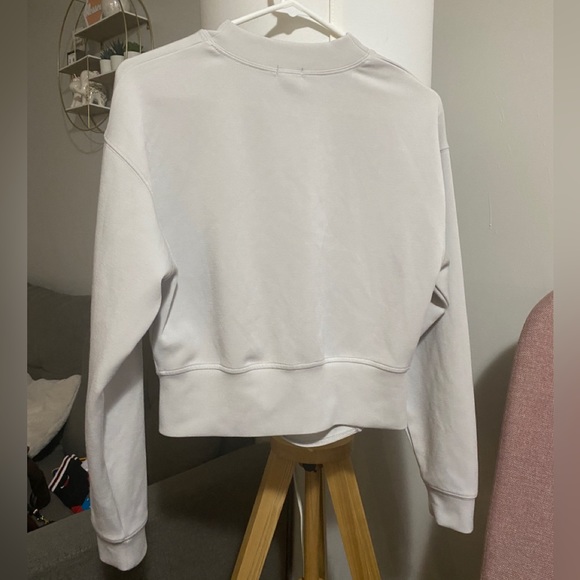 PARAPHASE CROP CREWNECK SWEATER - Picture 2 of 3